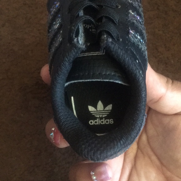 Adidas - Picture 2 of 4